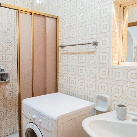 Mistral كابو تيستا