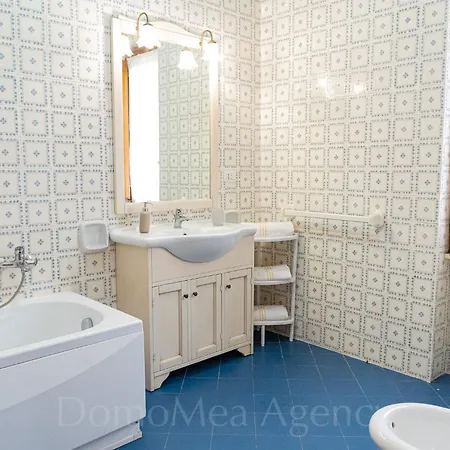 بيت للعطل Mistral